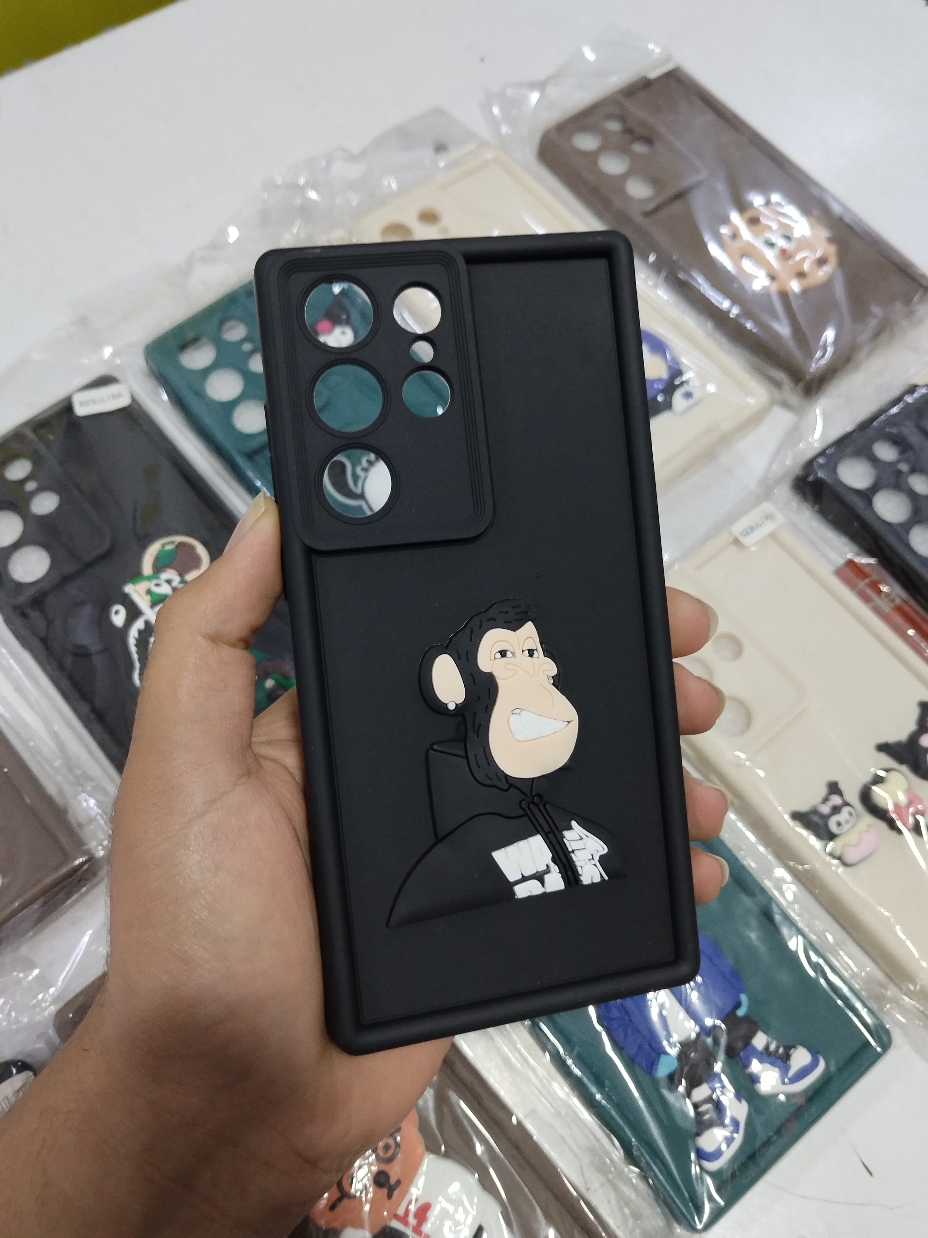قاب گوشی Galaxy S23 Ultra سامسونگ طرح سیلیکونی Solid عروسکی فانتزی برجسته سه بعدی محافظ لنز دار