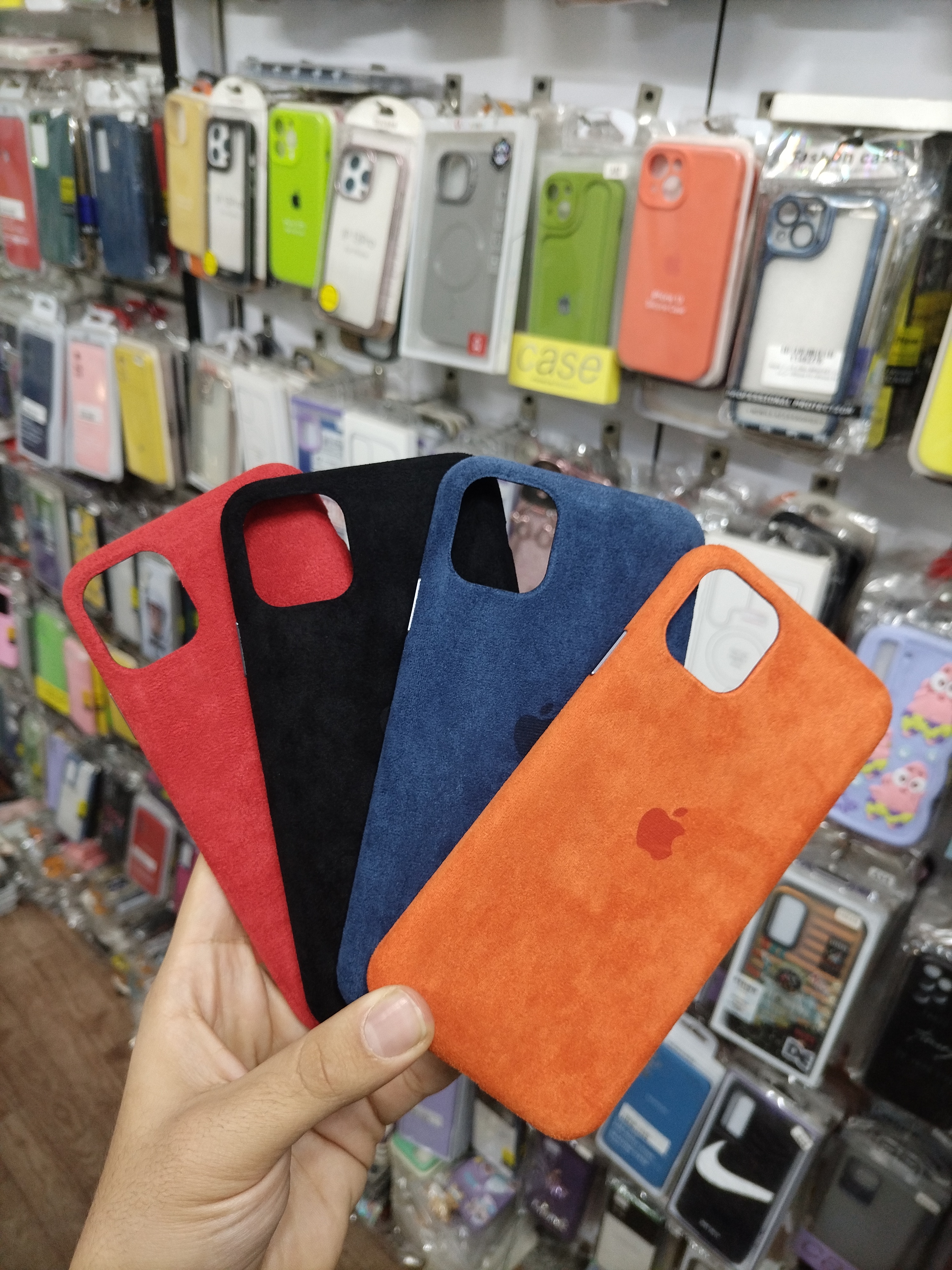 قاب مخملی آیفون 11 پرومکس | Iphone 11 Pro Max طرح سیلیکونی مخملی