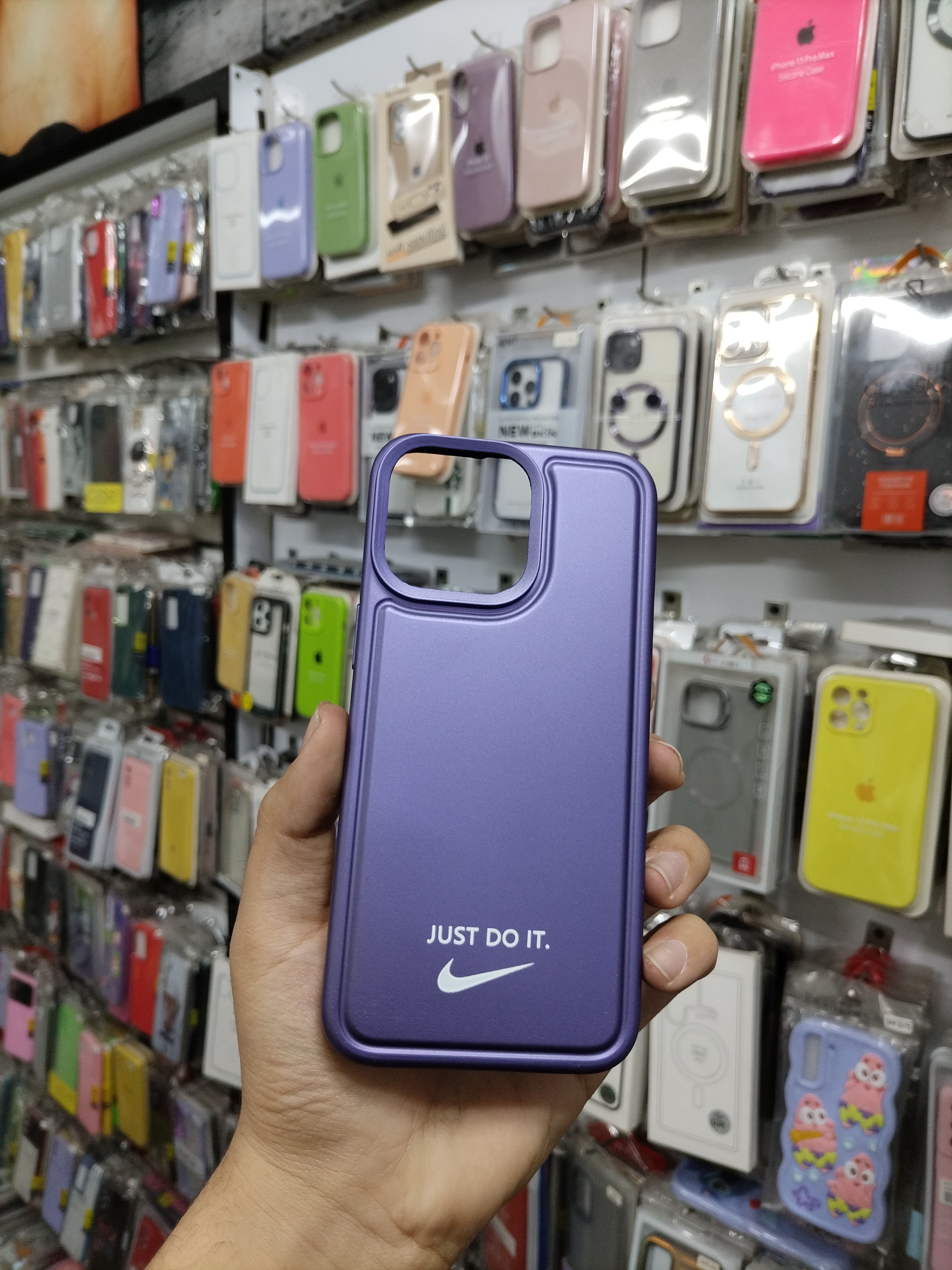 قاب گوشی Apple iPhone 15 Pro Max طرح نایکی