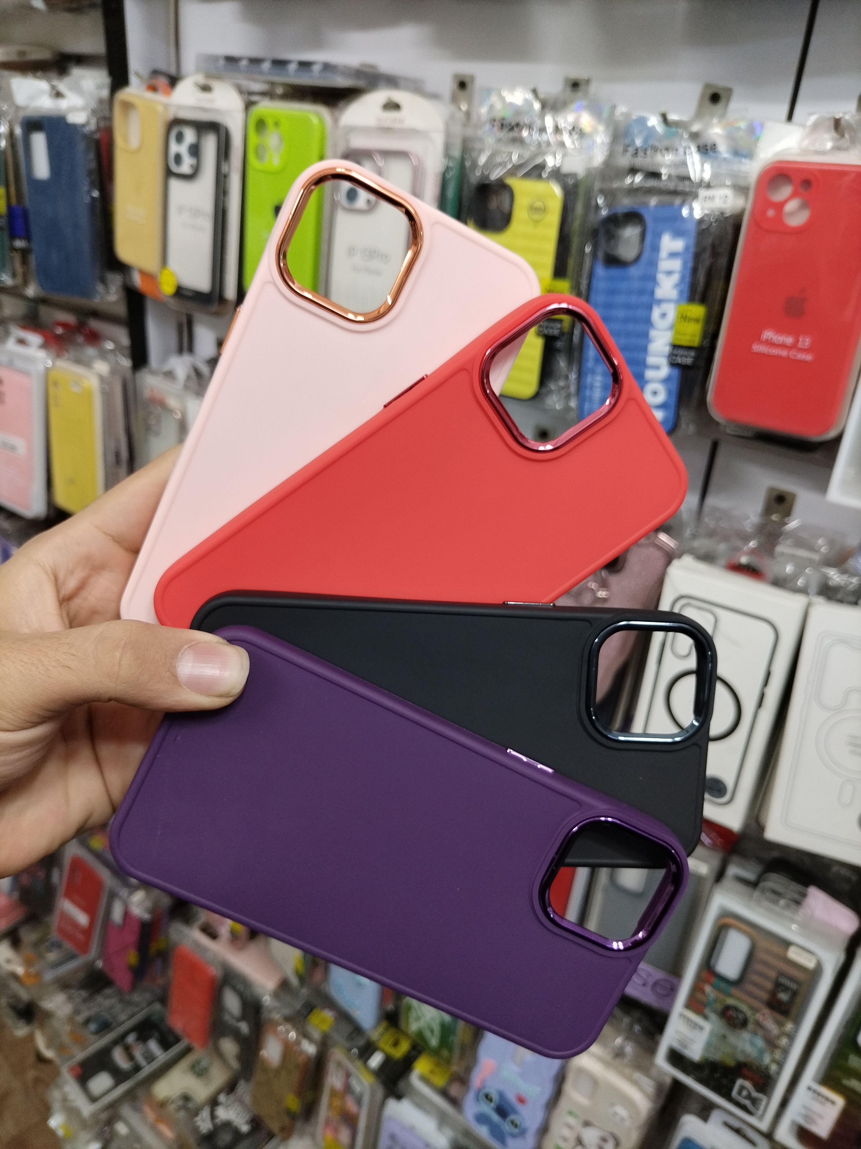 قاب طرح سیلیکونی اپل مناسب iPhone 13/14/15