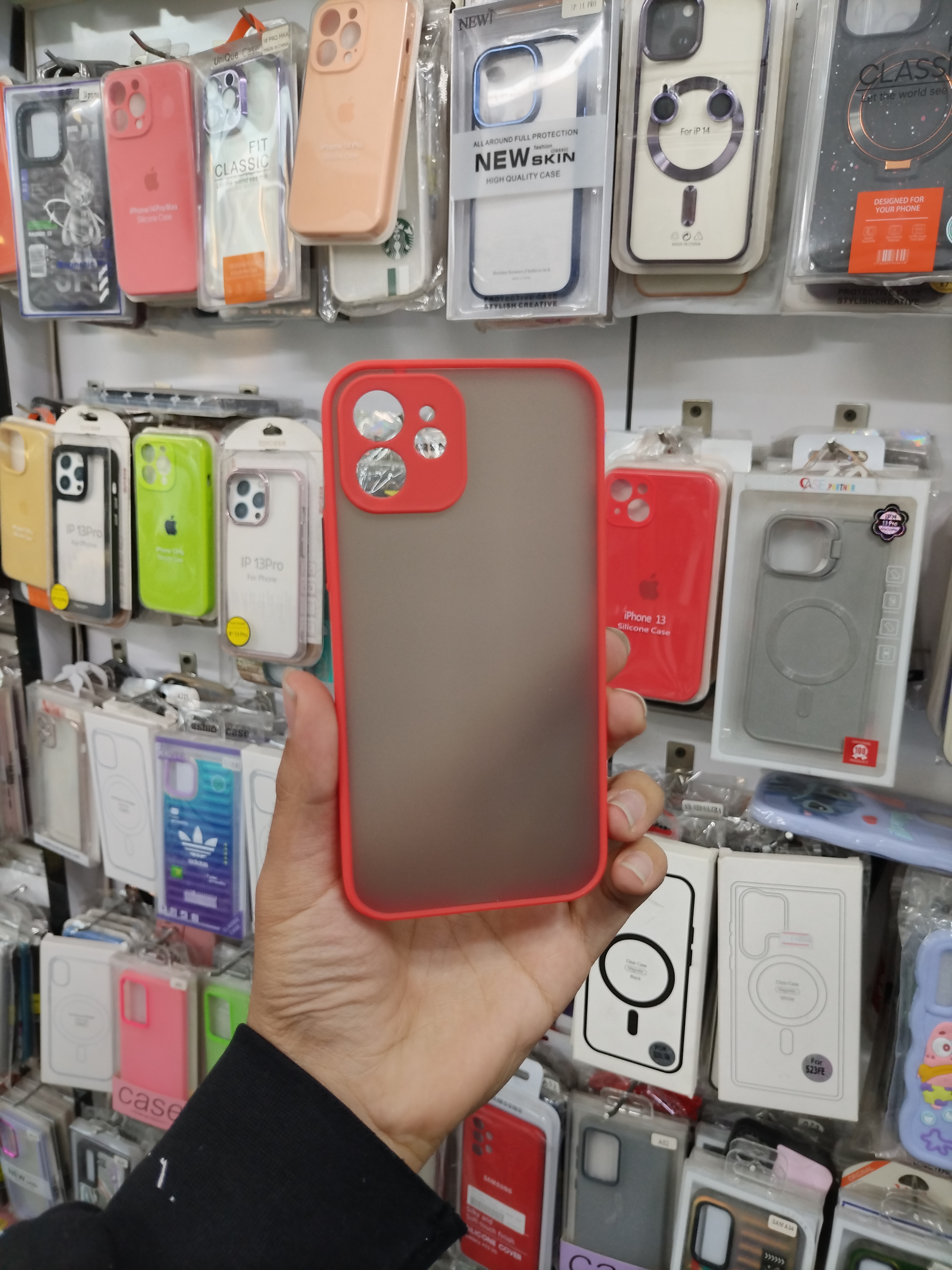 کاور گوشی اپل مدل iPhone 12 پشت مات