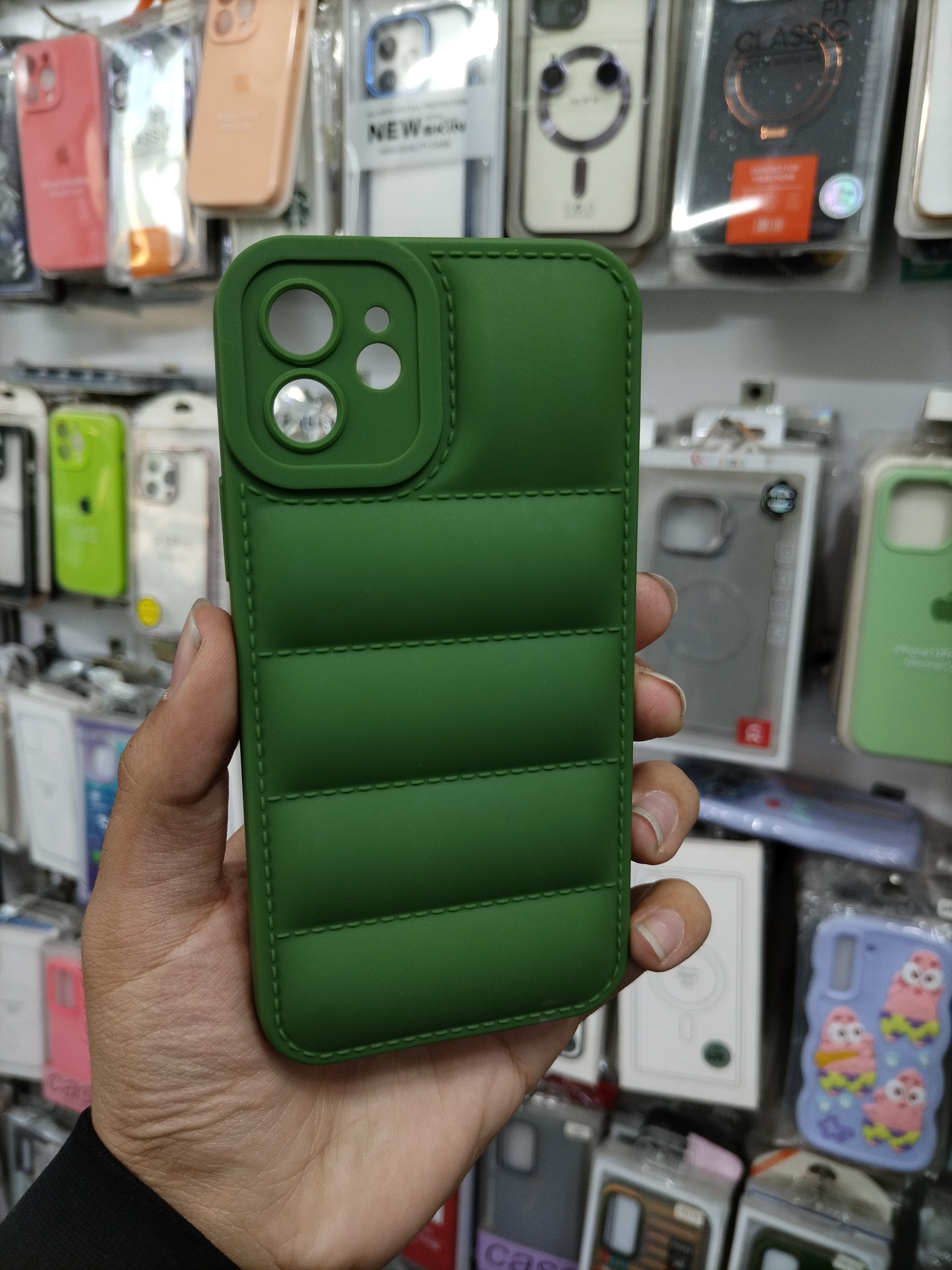 کاور گوشی اپل مدل iPhone 12 طرح پافری